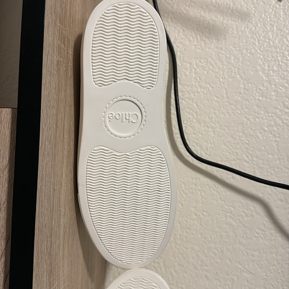 Chloe Lauren Scalloped Slip-On Sneakers in white - Picture 4 of 5